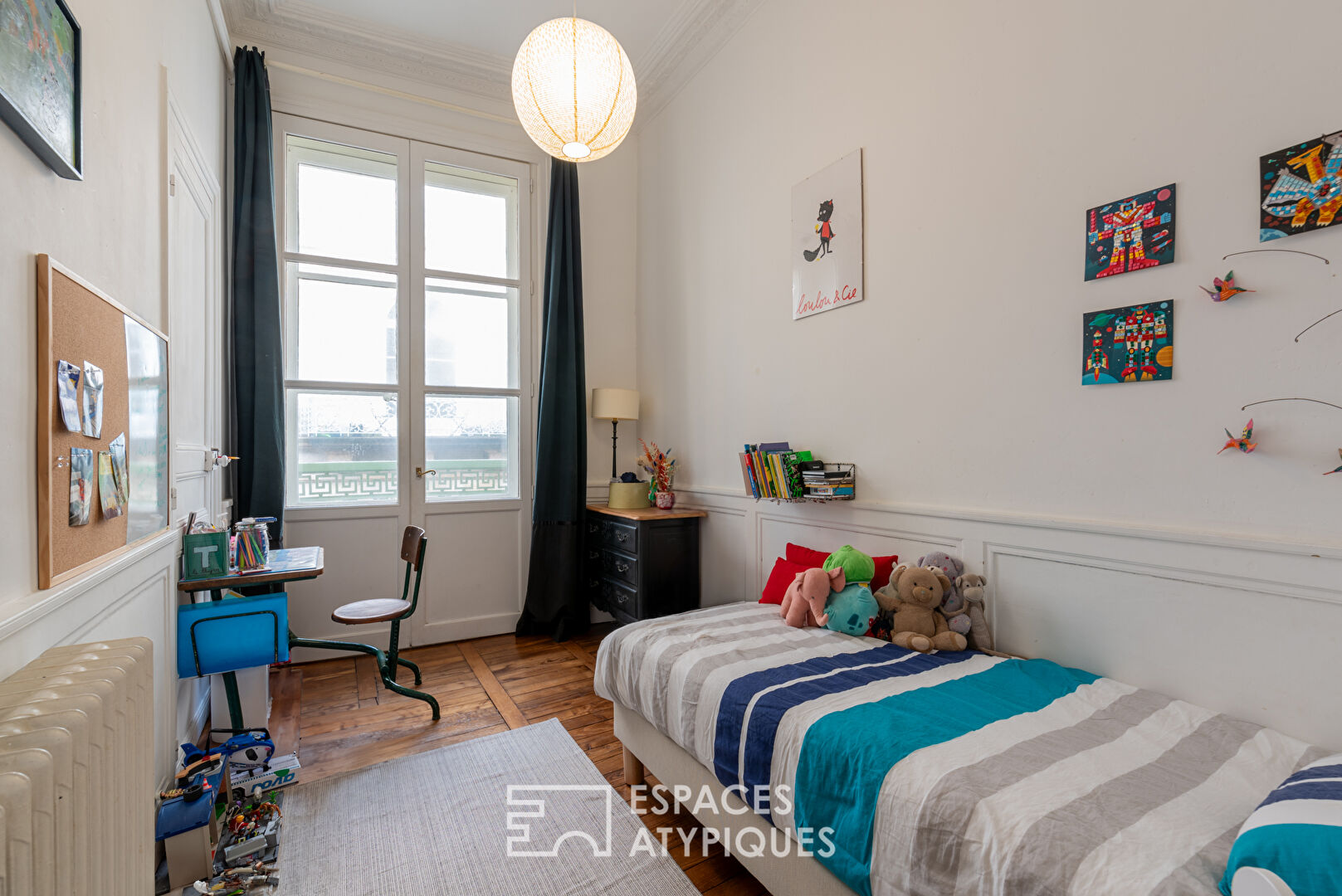 Apartment of expression and indisputable charm – Center of Rennes