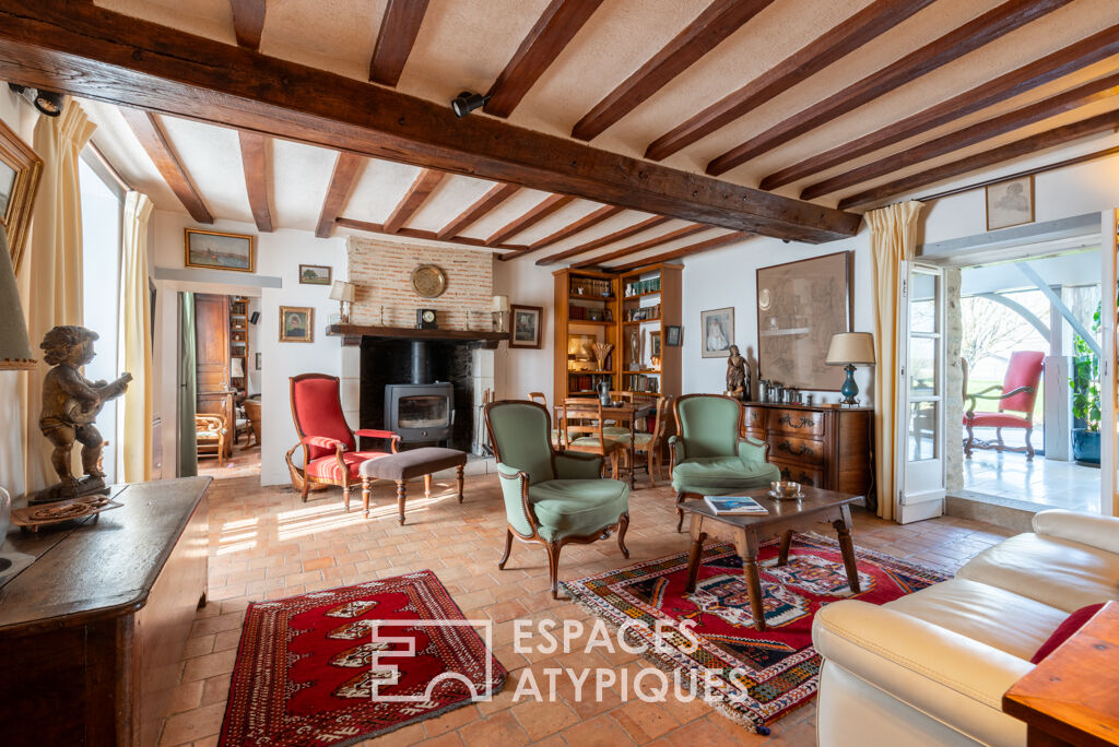 Maison de caractère proche Château-Gontier  237  M²