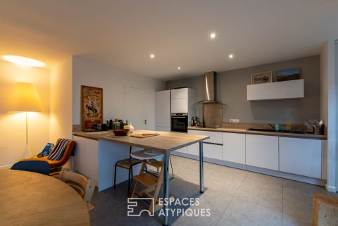 Très belle contemporaine