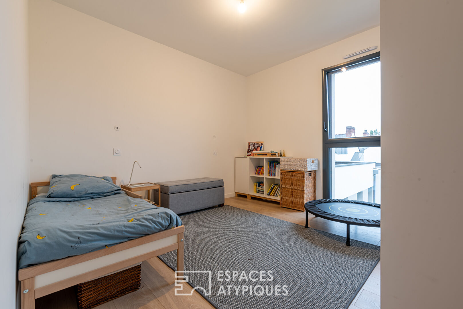 Très belle contemporaine