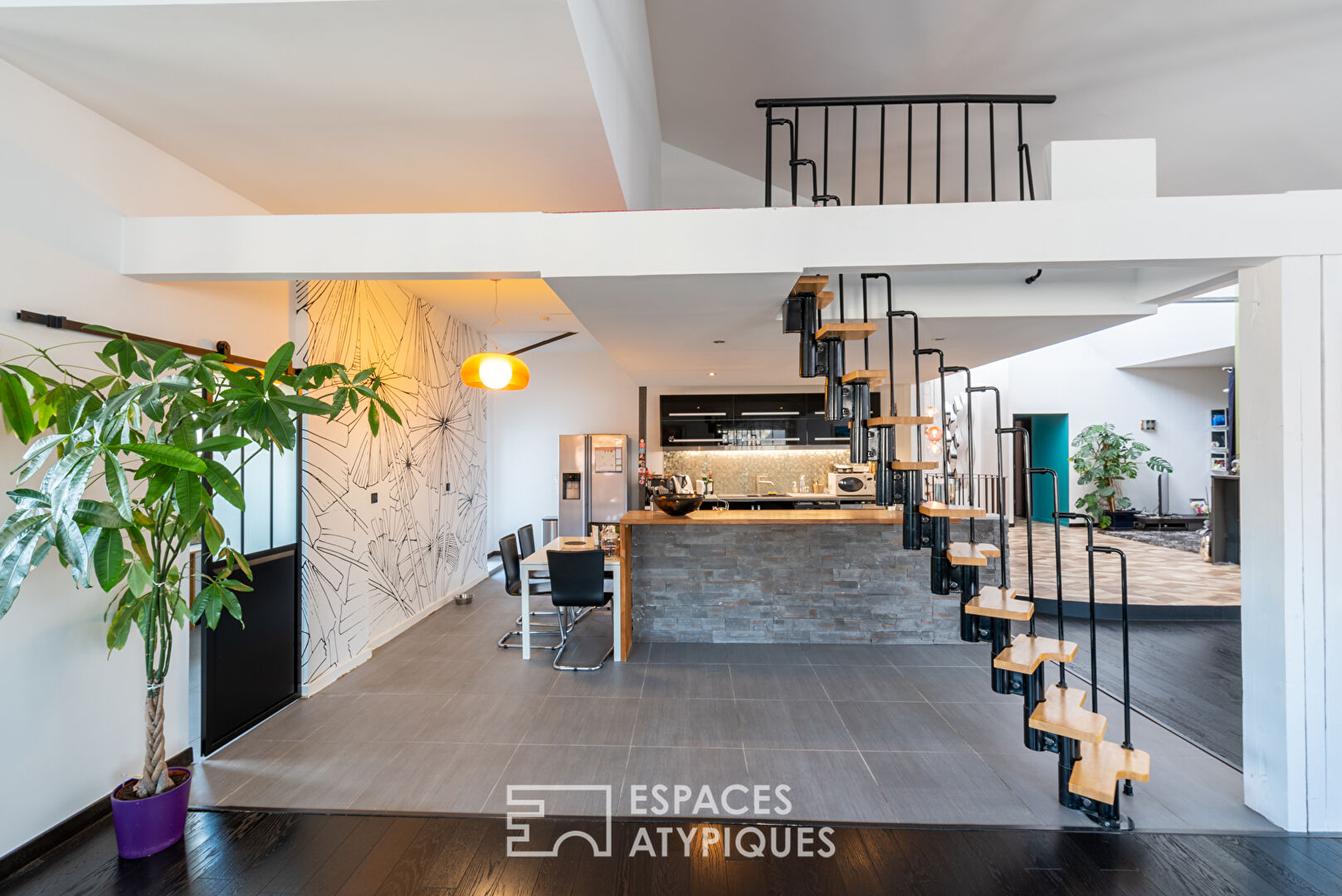 Singularité lavaloise, passionnément loft.