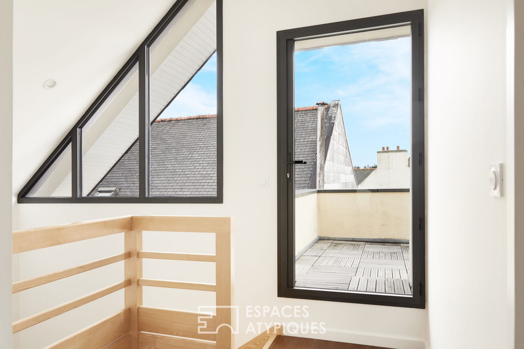 Maison d’architecte et sa terrasse intimiste