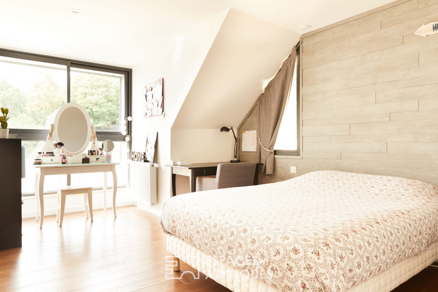 Maison d’architecte et sa terrasse intimiste