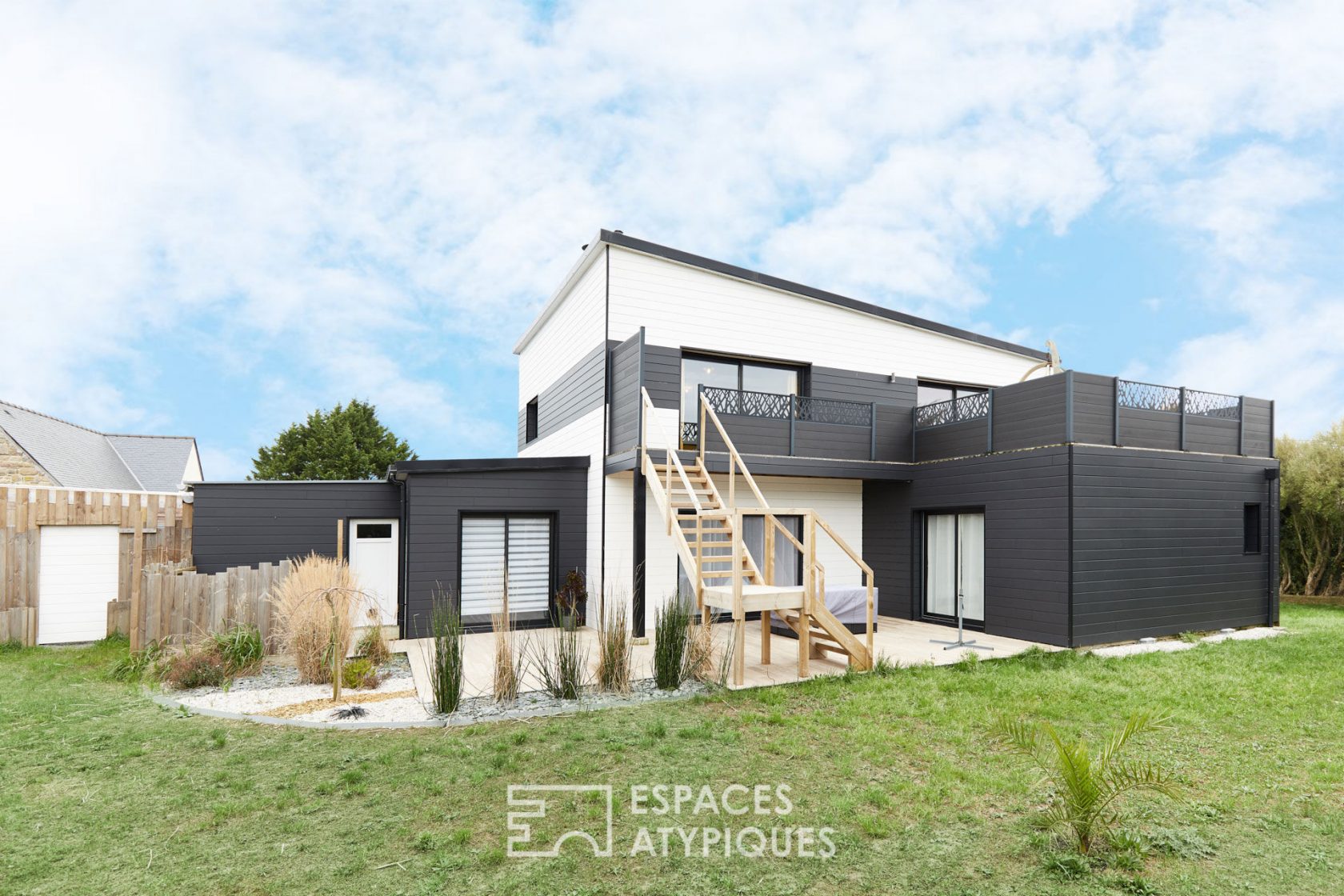 Contemporaine inversée avec vue panoramique