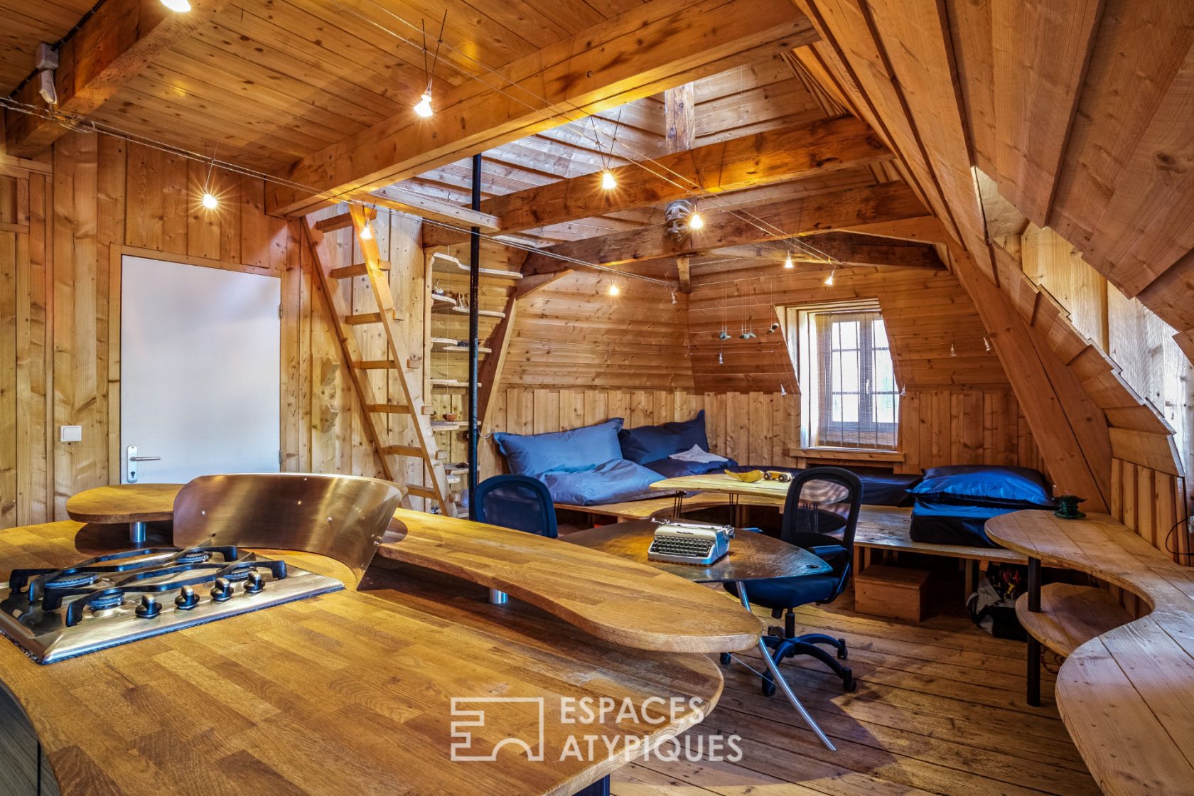 Atypical town house to reinvent