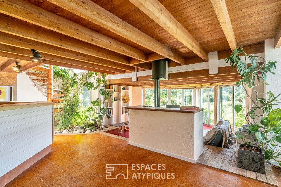 29410 PLOUNEOUR MENEZ - Maison d'architecte dans son écrin de verdure - Réf. 1193EAF