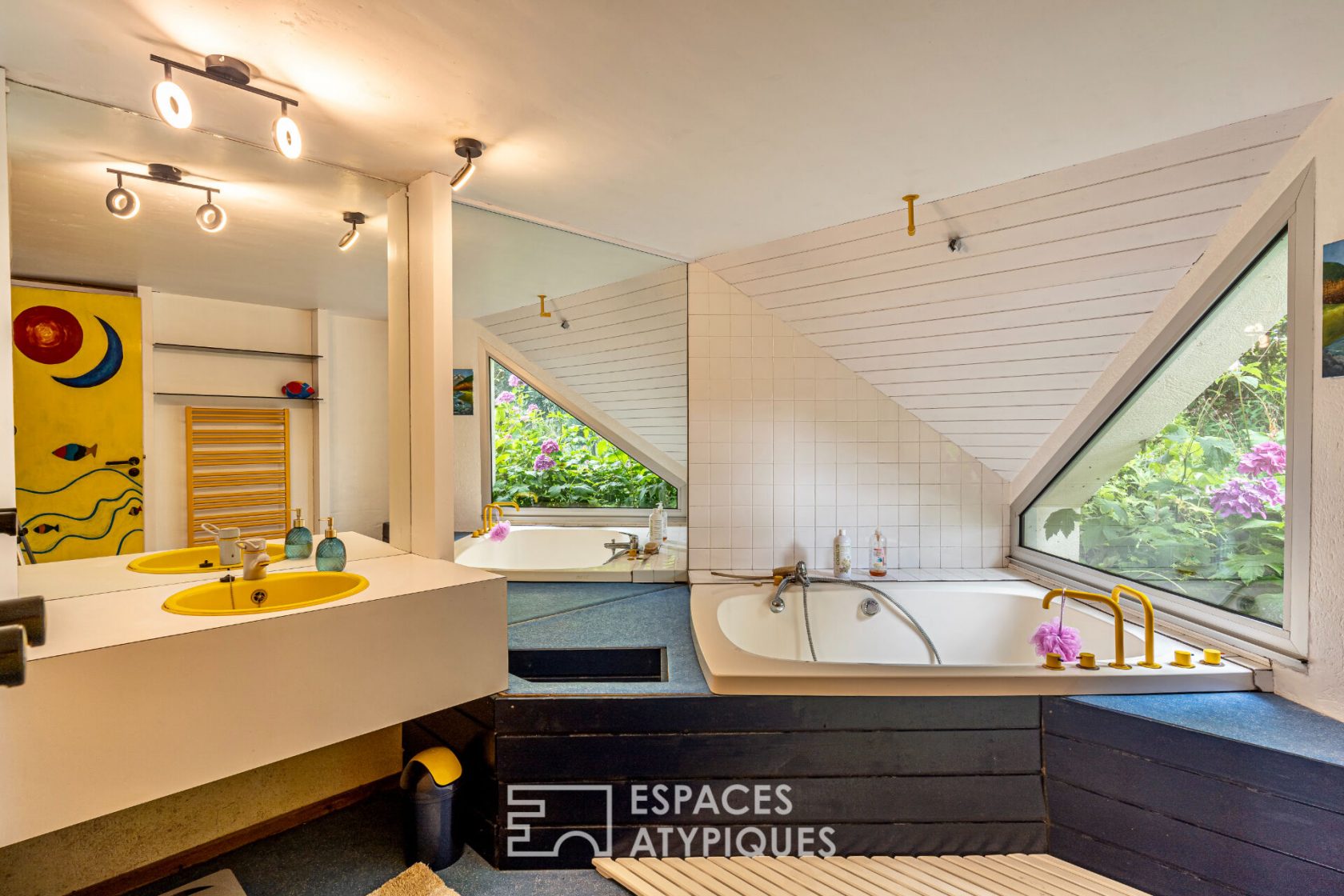 Maison d’architecte dans son écrin de verdure