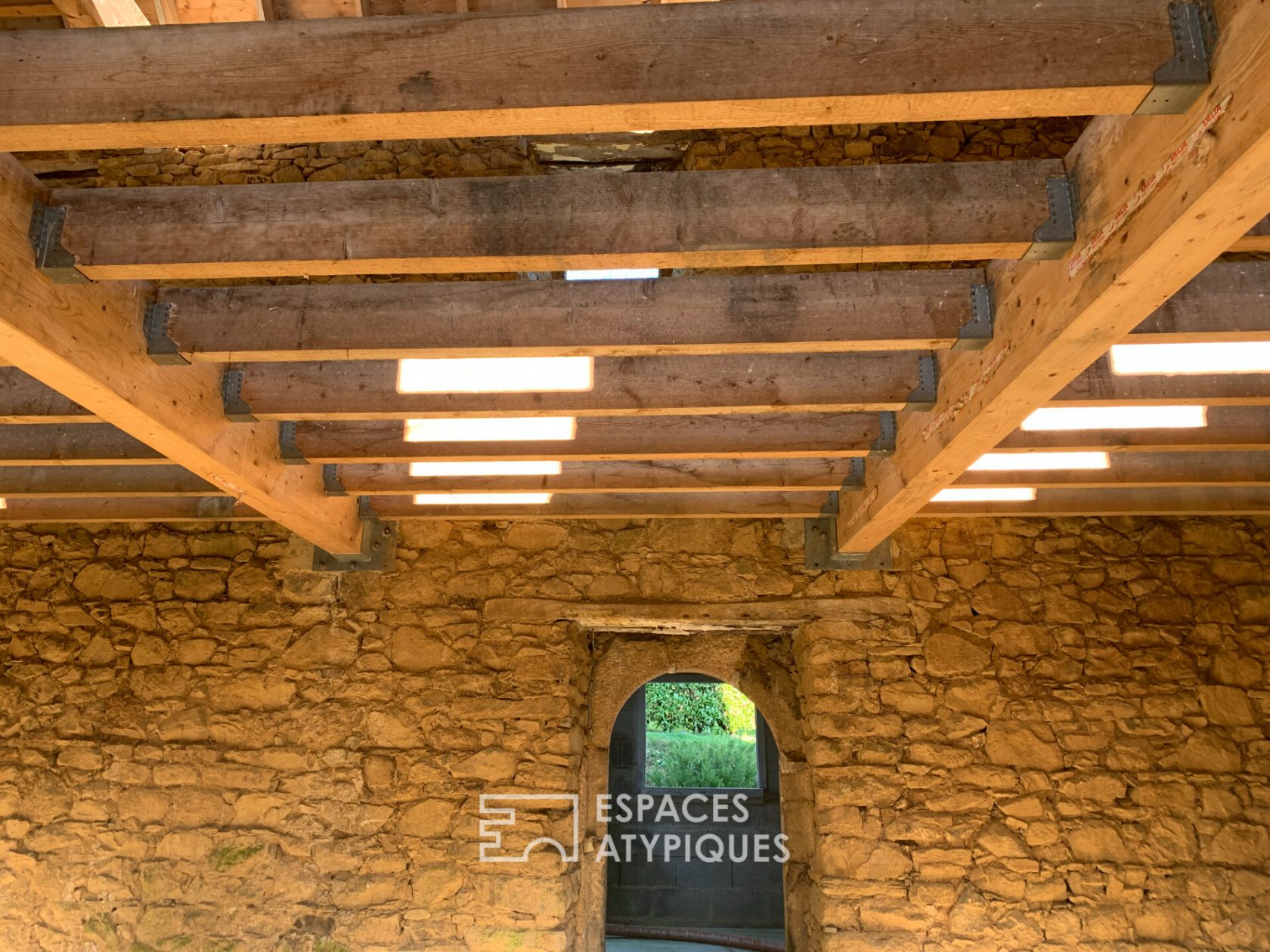 Authentic farmhouse to rehabilitate