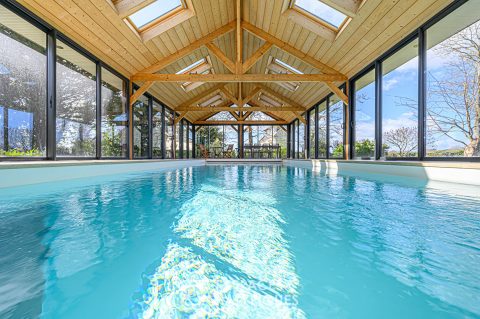 Maison en bord de mer et son extension contemporaine