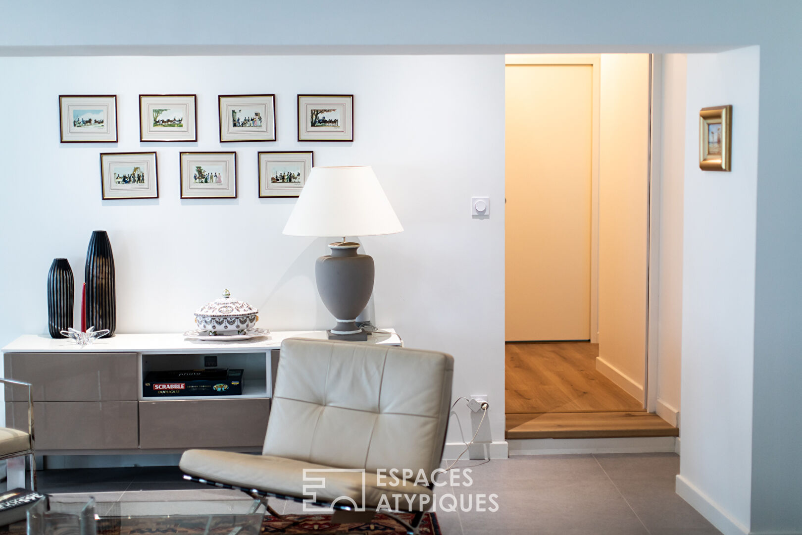Contemporary apartment in the heart of town