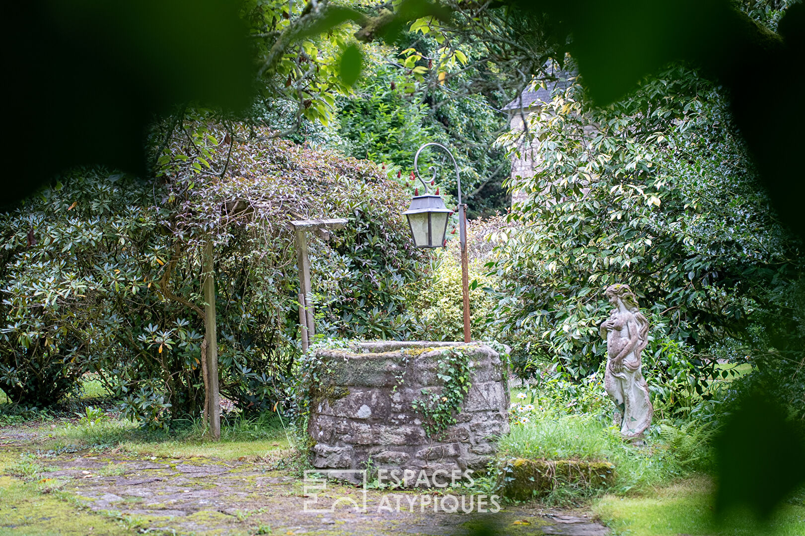 Charmant moulin à rénover dans un cadre pittoresque