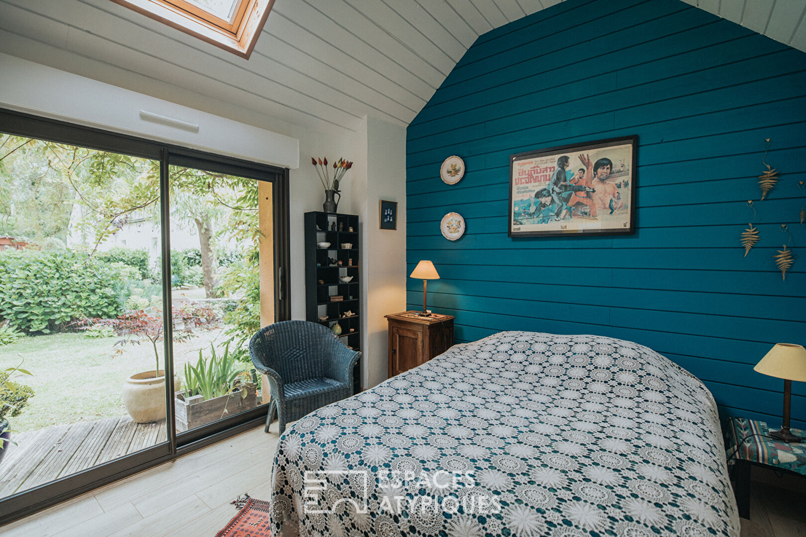 La bucolique – Wooden frame house and farmhouse by the sea
