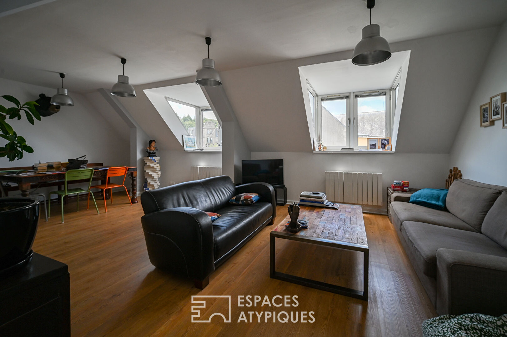 Character apartment overlooking the Odet