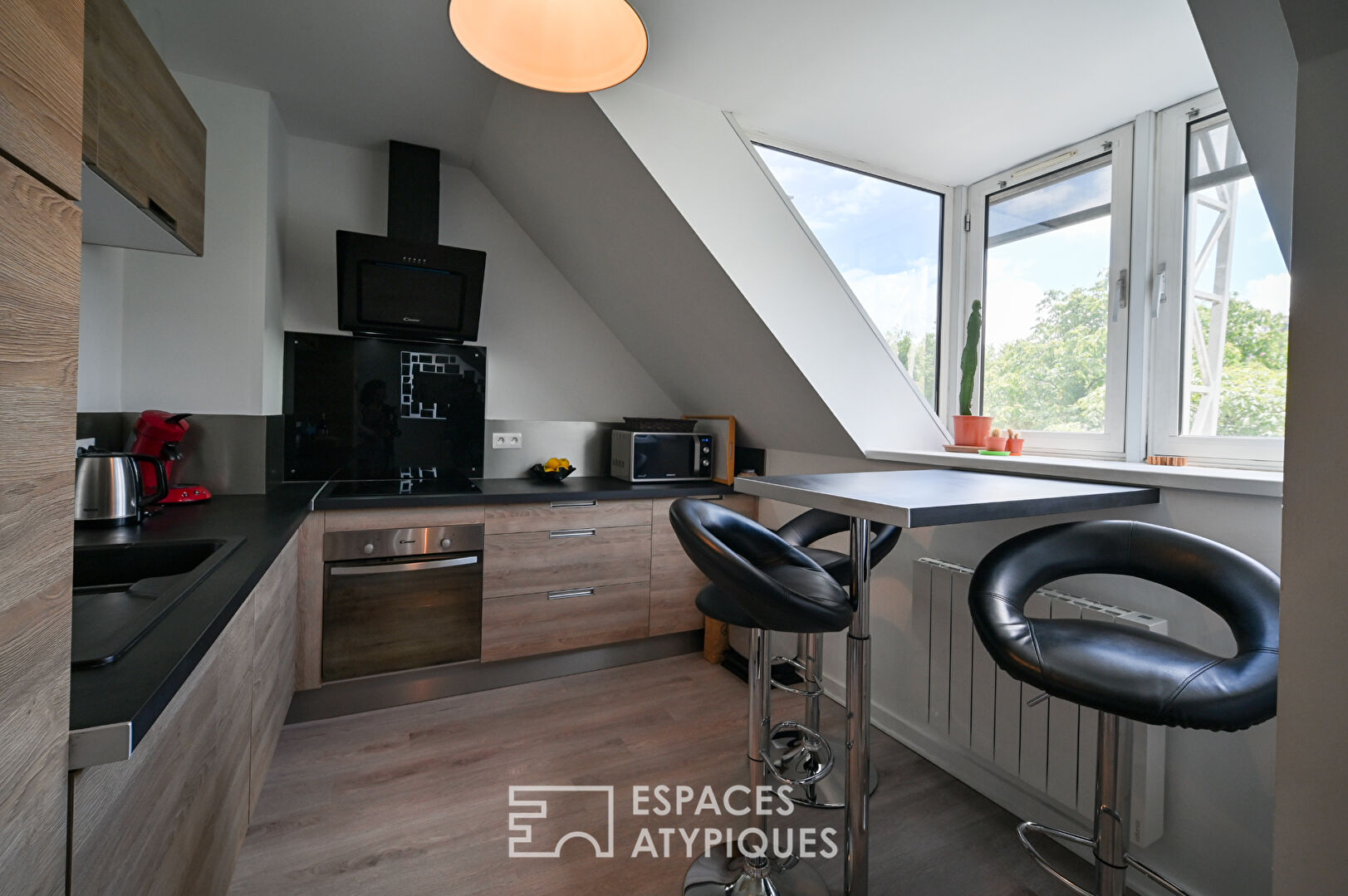 Character apartment overlooking the Odet