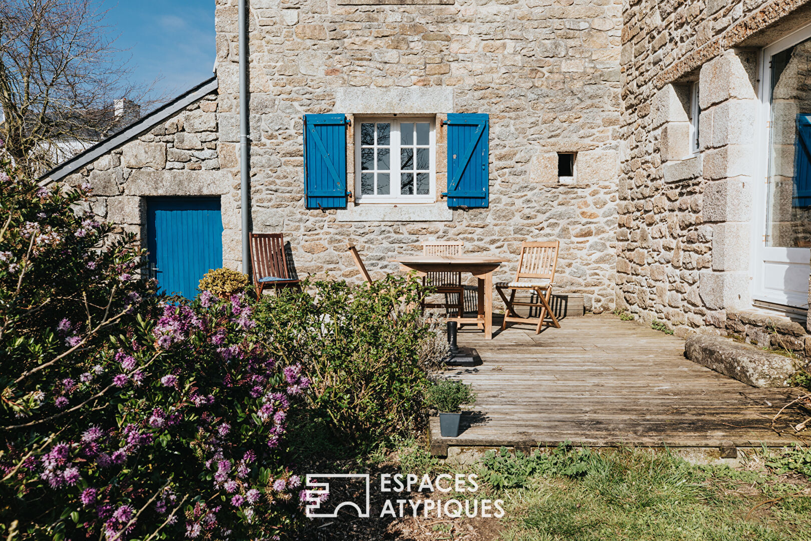 Corps de ferme rénové à deux pas des plages