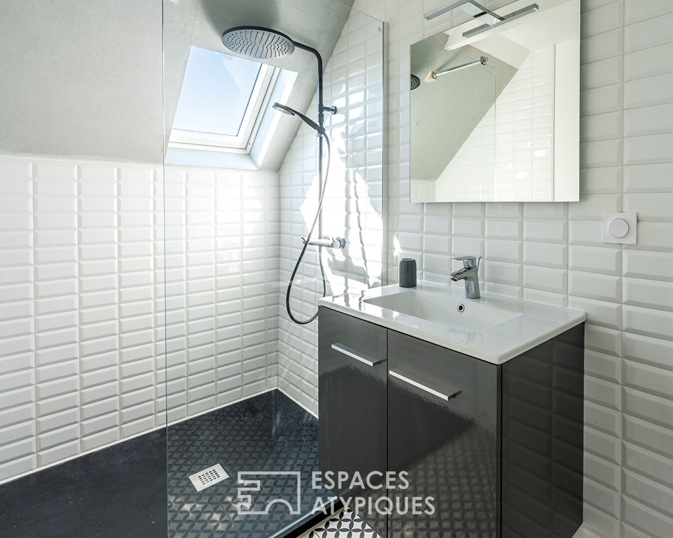 Propriété de caractère à deux pas des plages