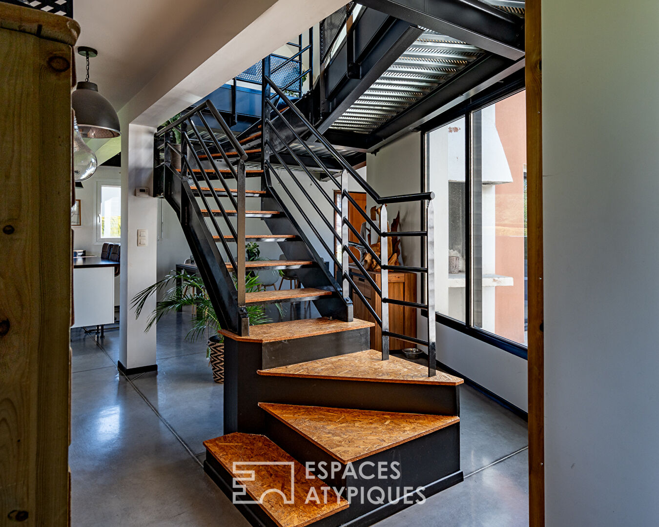 Lumière et matières – Maison d’architecte à l’âme industrielle