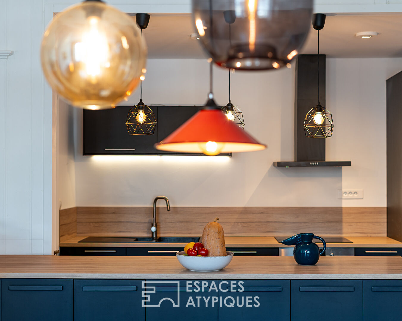 L’élégance d’un appartement style haussmannien avec jardin privé
