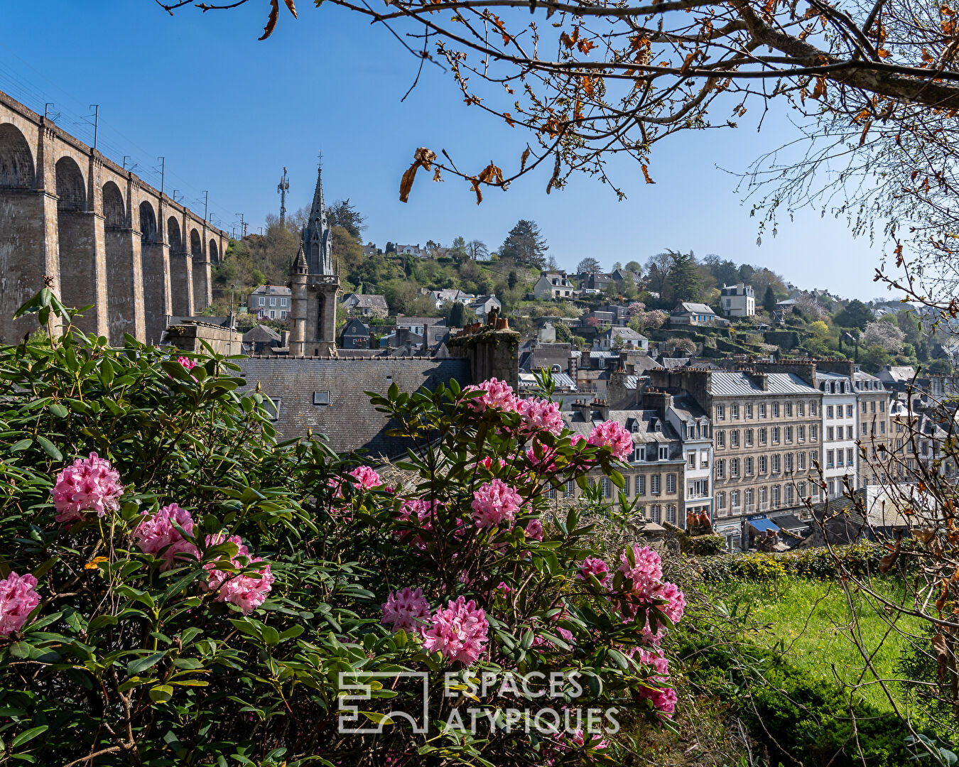 L’élégance d’un appartement style haussmannien avec jardin privé