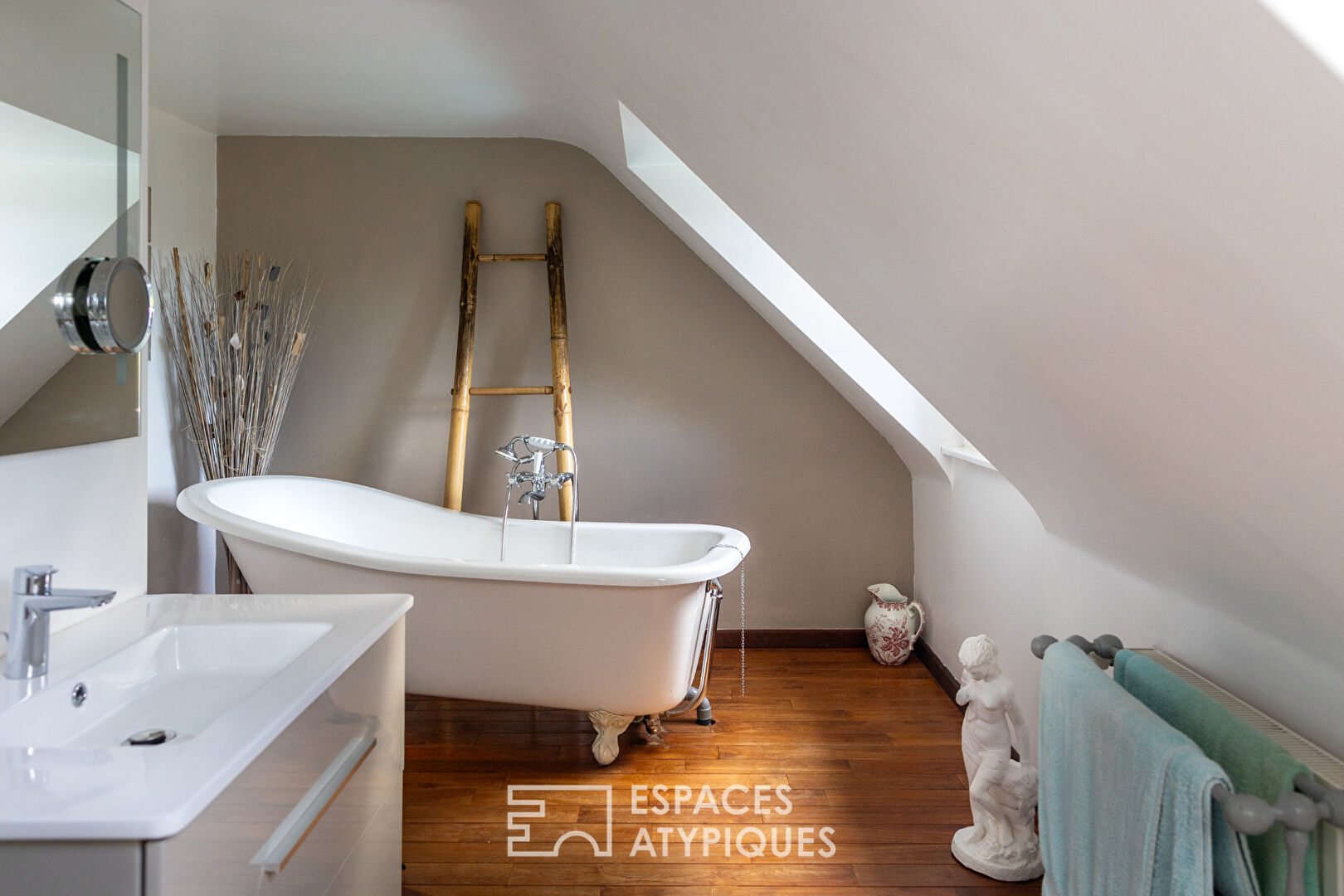 Longère rénovée avec piscine , Plomeur , Proche plage de Pors Carn et Pointe de la Torche