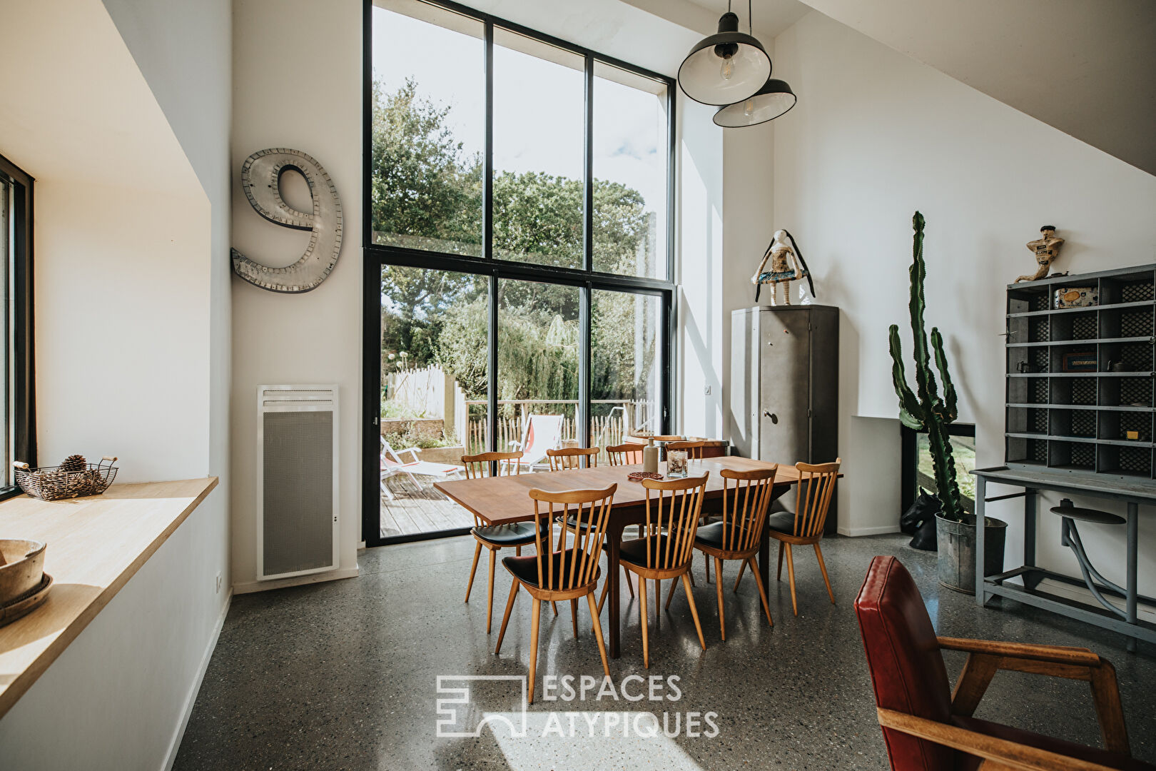 Moulin du XVIIème siècle réinventé entre terre et mer