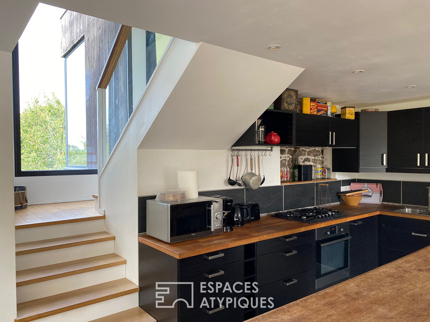 Moulin du XVIIème siècle réinventé entre terre et mer