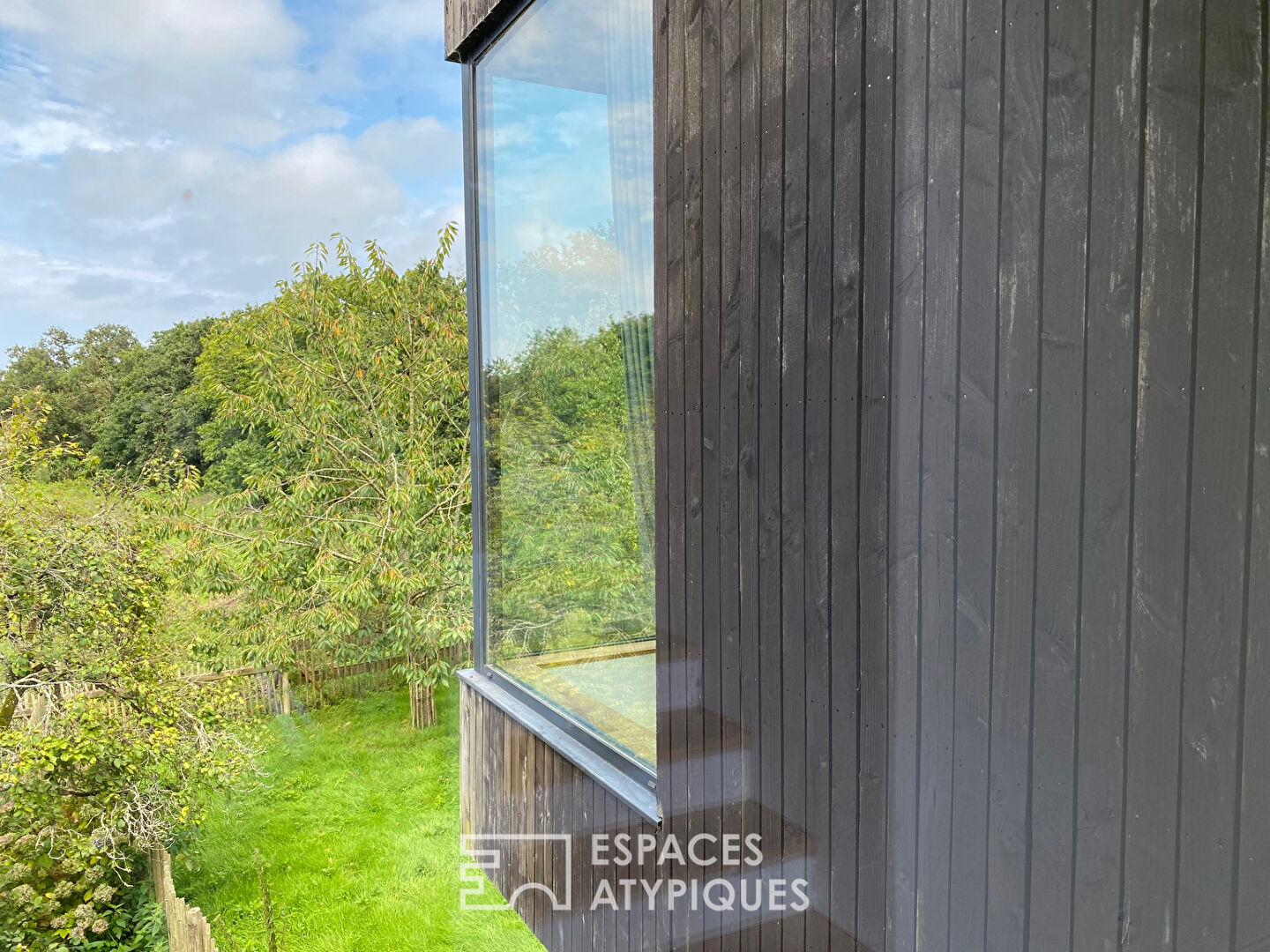 Moulin du XVIIème siècle réinventé entre terre et mer