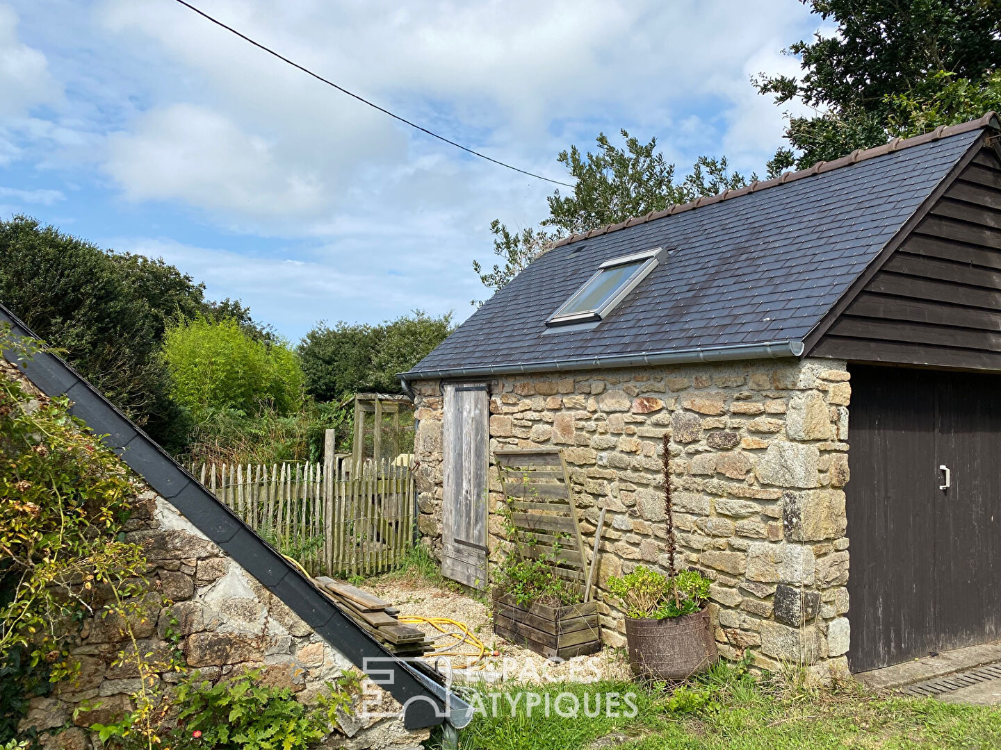 Moulin du XVIIème siècle réinventé entre terre et mer