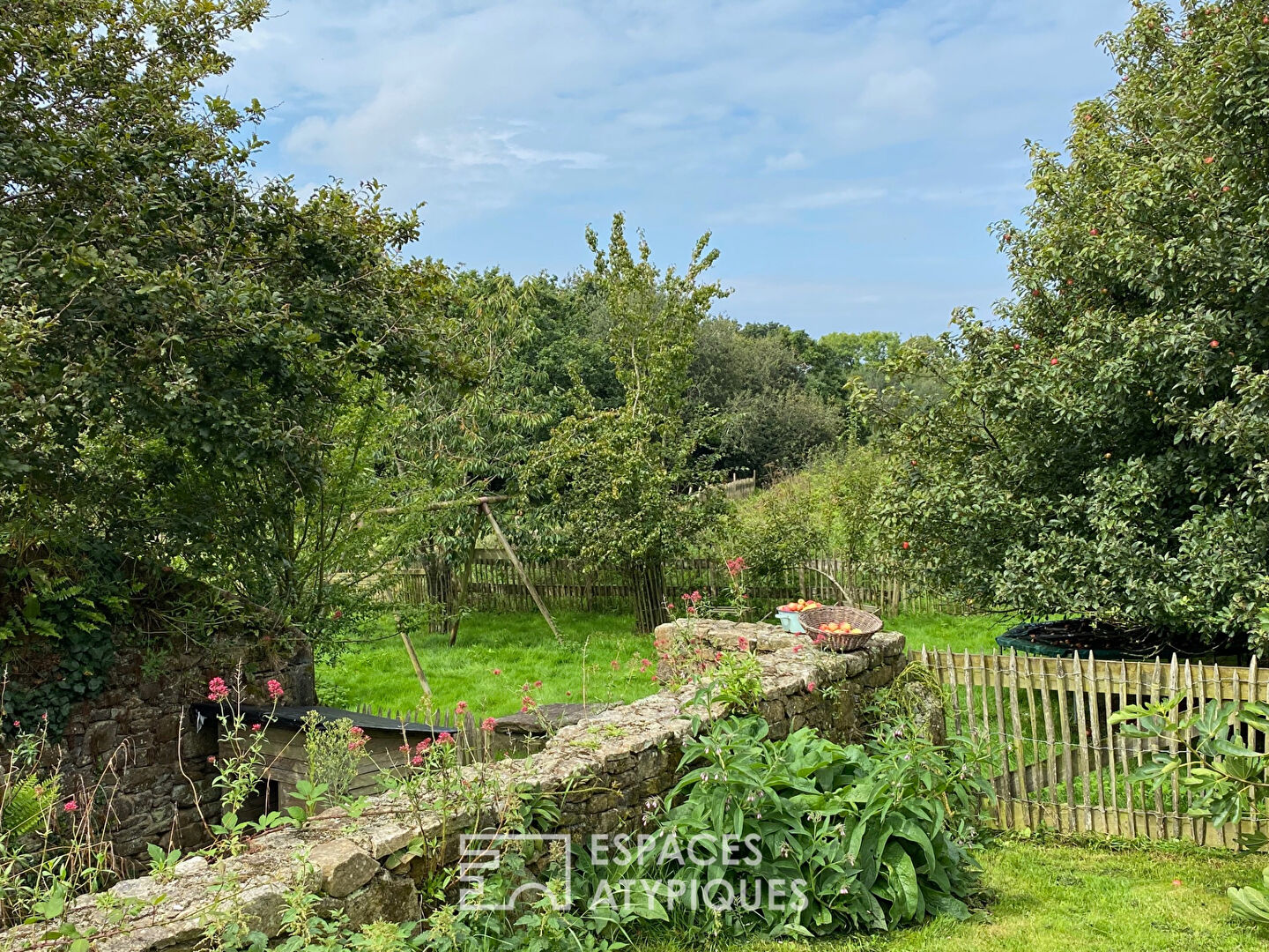 Moulin du XVIIème siècle réinventé entre terre et mer