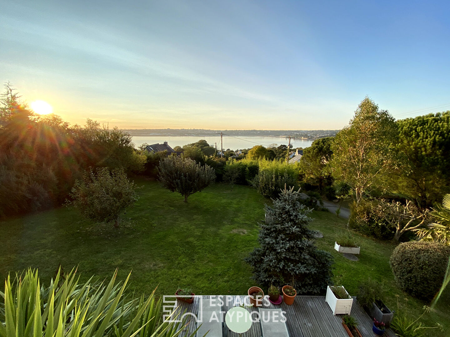 Une maison d&rsquo;architecte, face à la mer