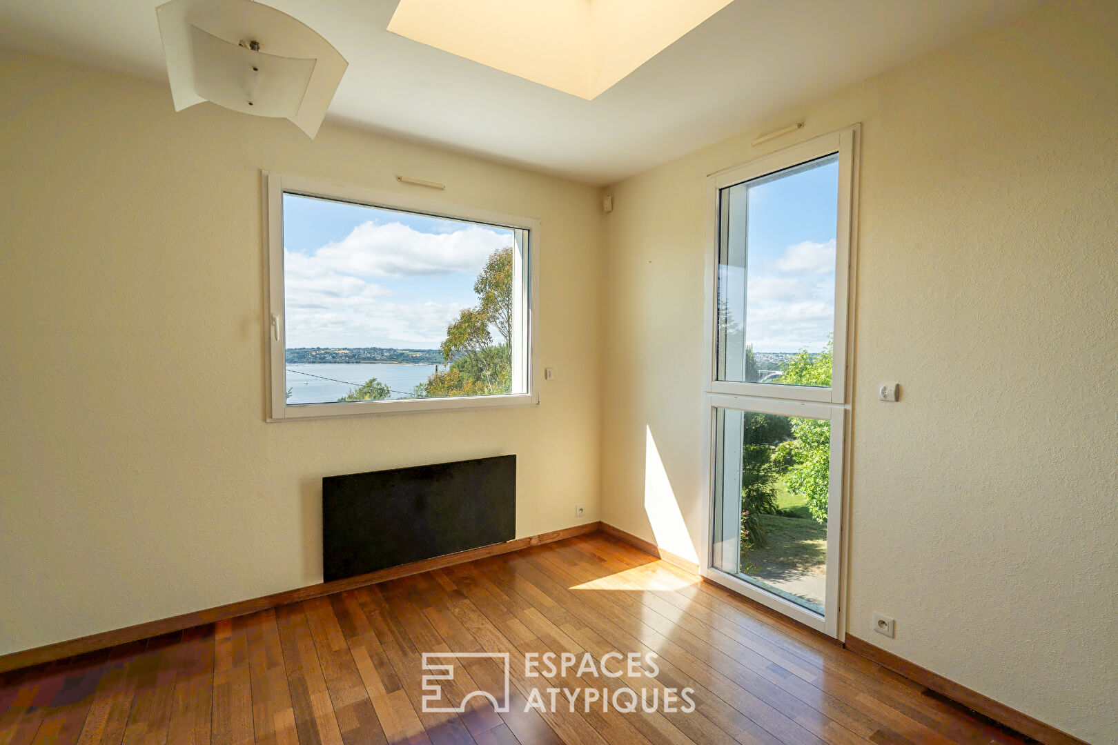 Une maison d&rsquo;architecte, face à la mer