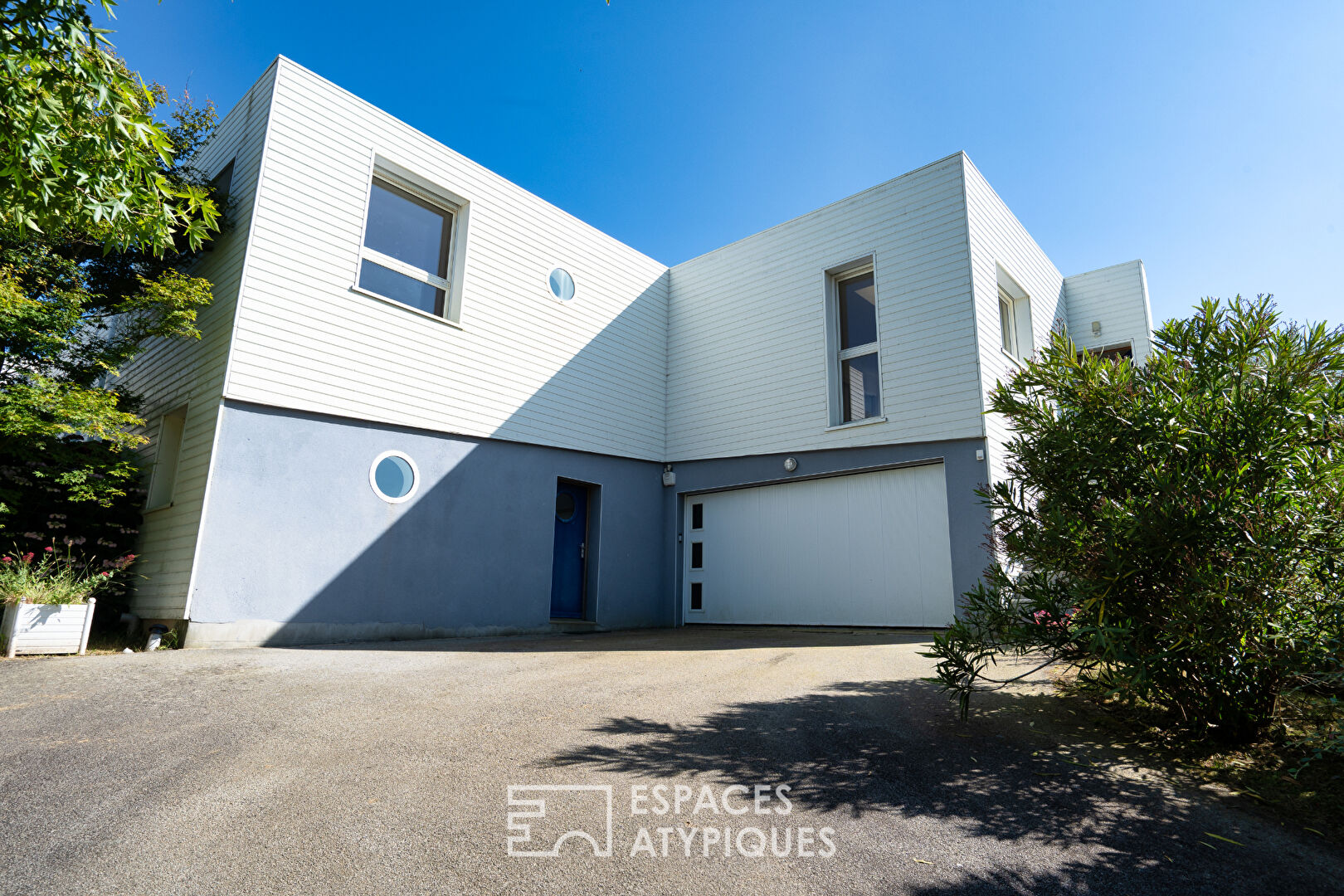 Une maison d&rsquo;architecte, face à la mer