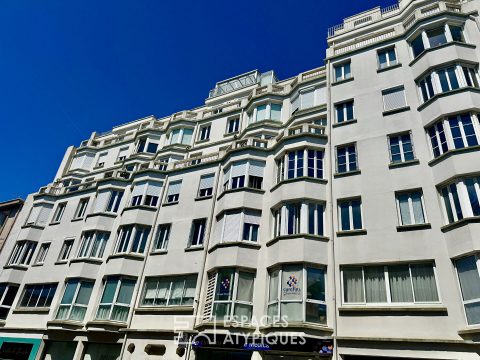 Duplex atypique au coeur du Triangle d’Or