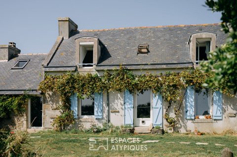 Maison et son gîte au charme discret en bord de mer