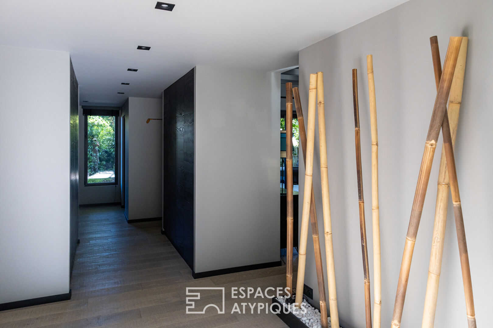 Villa d&rsquo;architecte confidentielle au coeur du Cabellou