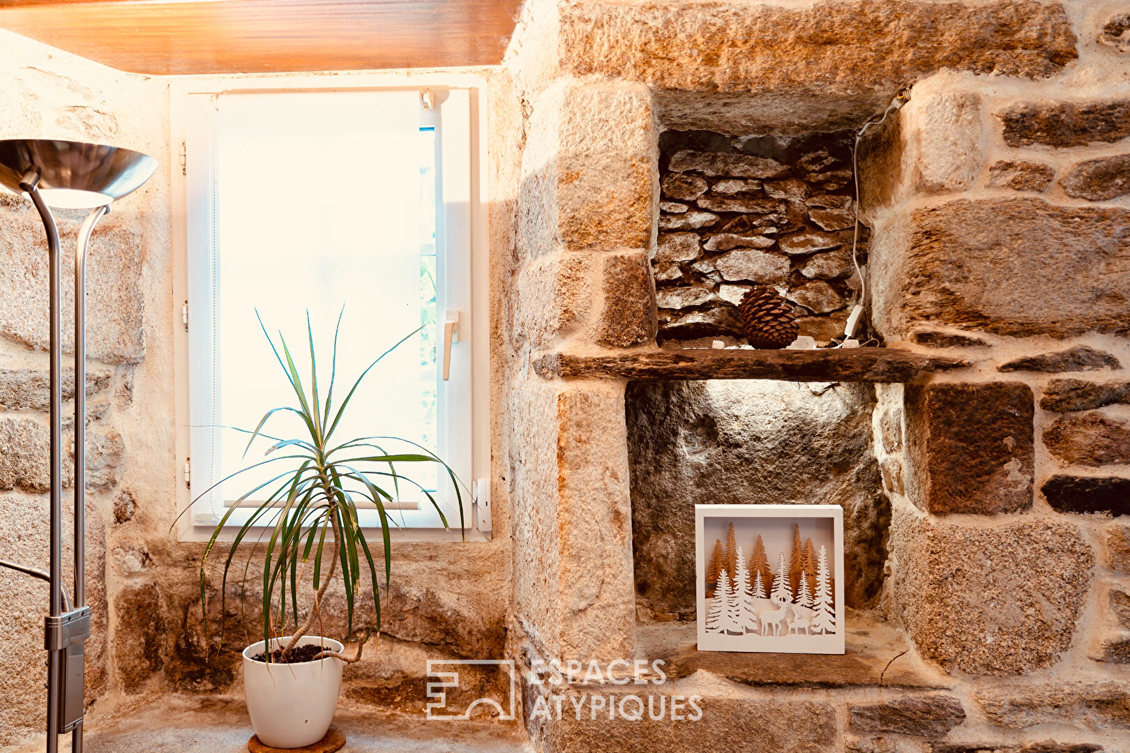 Maison de caractère avec studio et jardin à réinventer