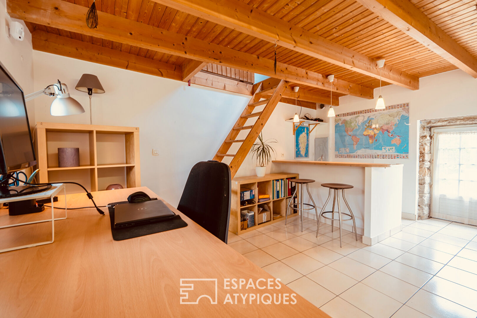 Maison de caractère avec studio et jardin à réinventer