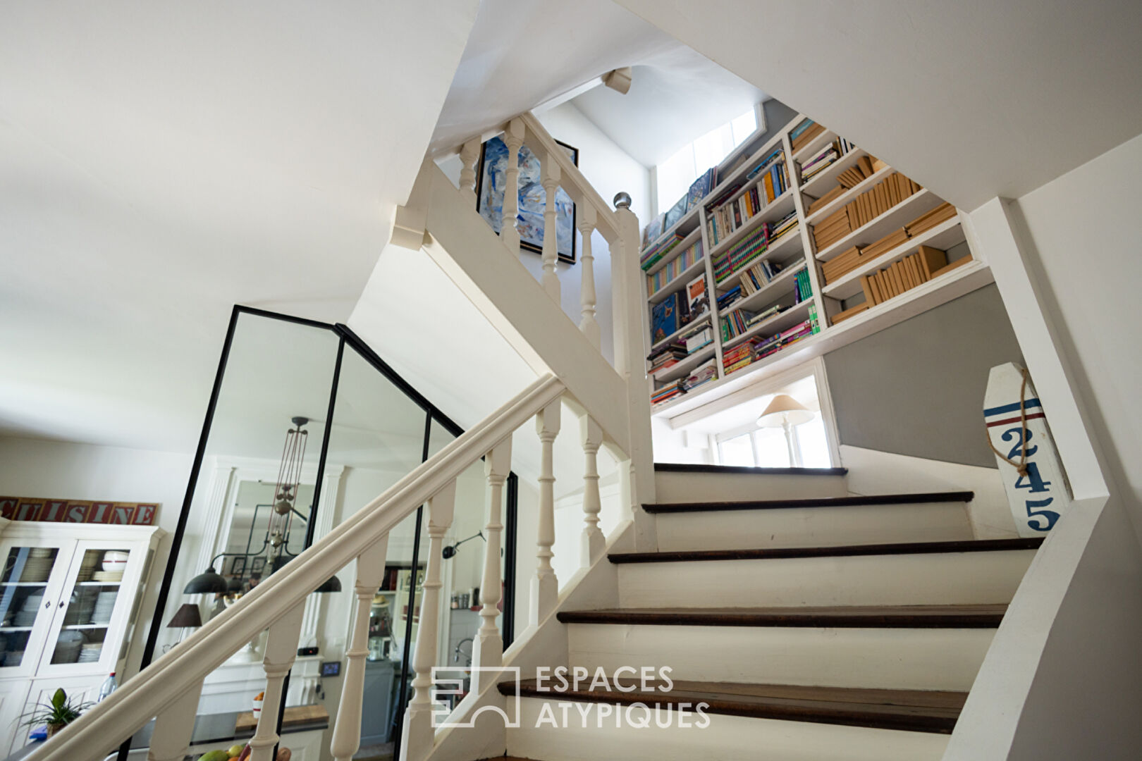 1930s house and its secret garden, just steps from the port