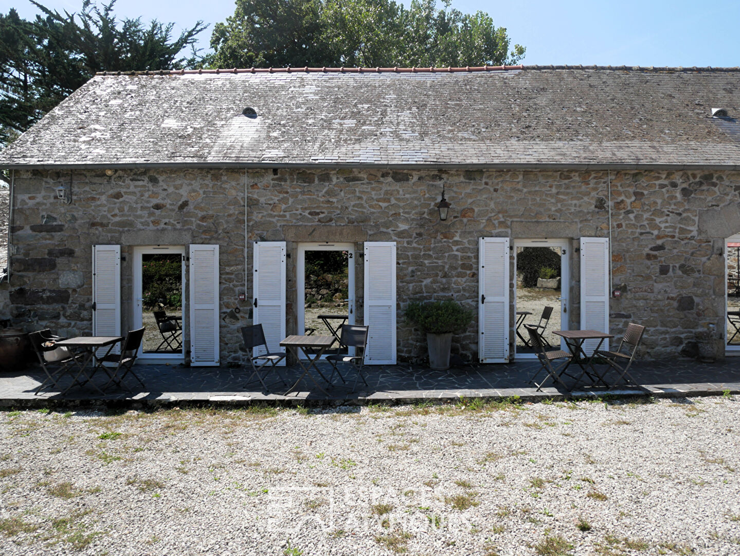 Ancienne ferme et ses chambres d’hôtes, au coeur de la nature