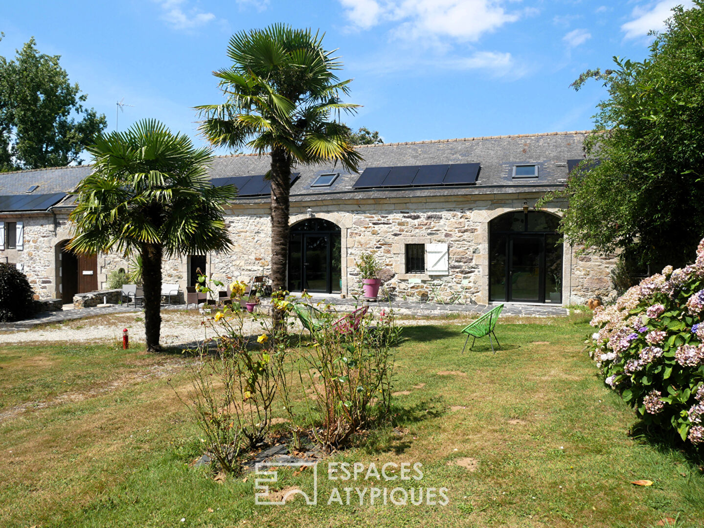 Ancienne ferme et ses chambres d’hôtes, au coeur de la nature