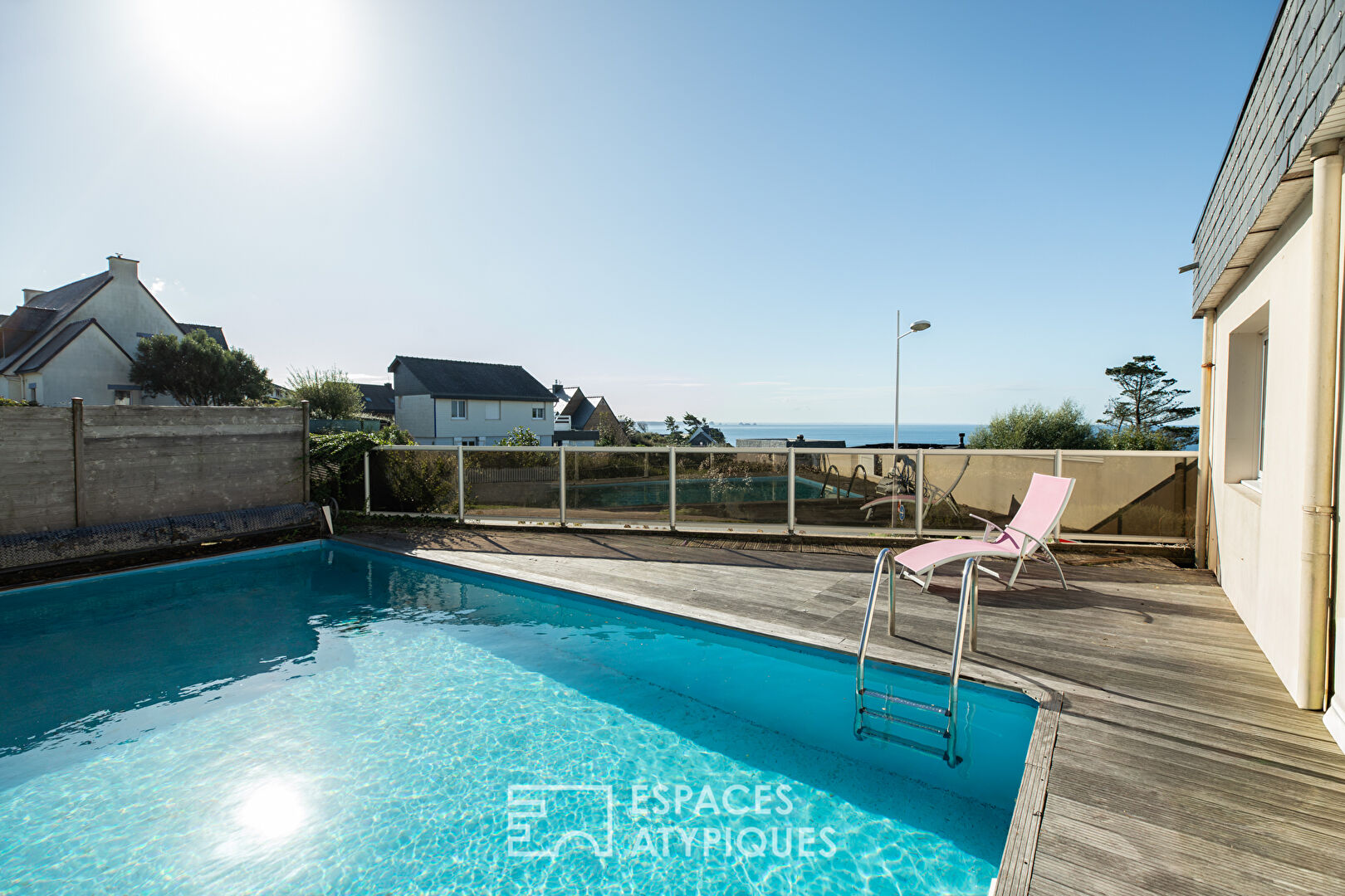 1930s seaside home with garden and pool