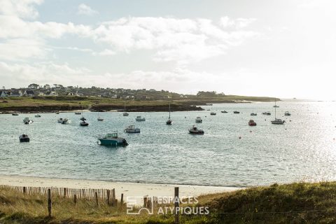 Bord de plage et esprit loft, un bien atypique face à la mer