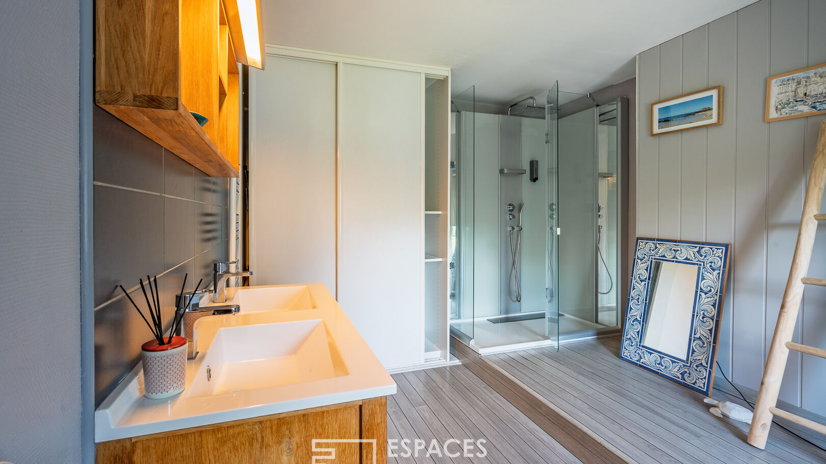 Demeure authentique avec piscine dans son cadre  champêtre