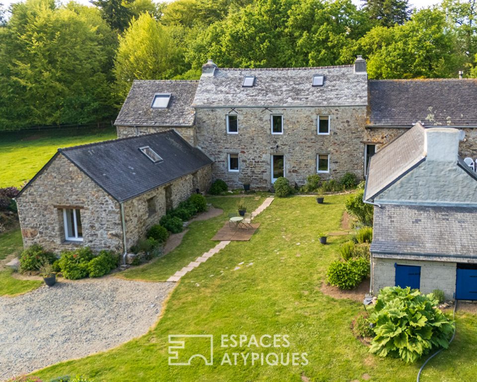 Demeure authentique avec piscine dans son cadre  champêtre