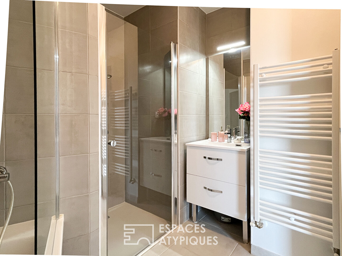 Appartement contemporain vue mer