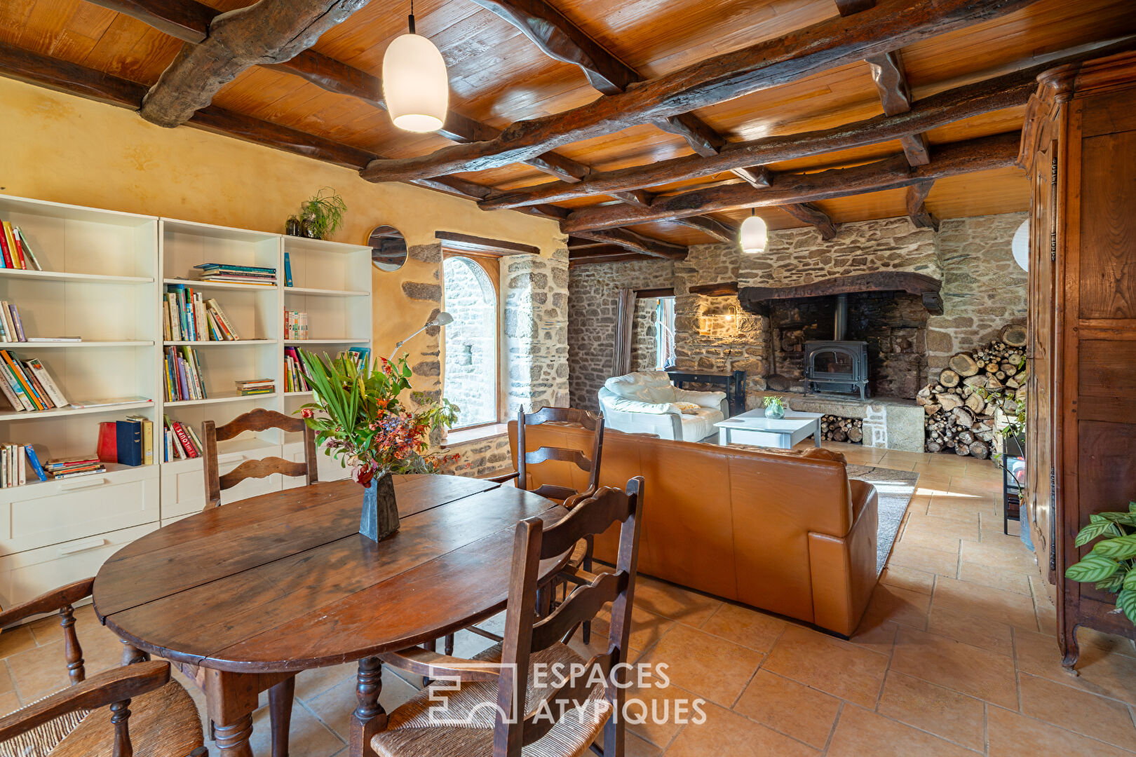 Refuge d’Authenticité : Ancienne Maison de Tisserand au Coeur des Monts d’Arrée