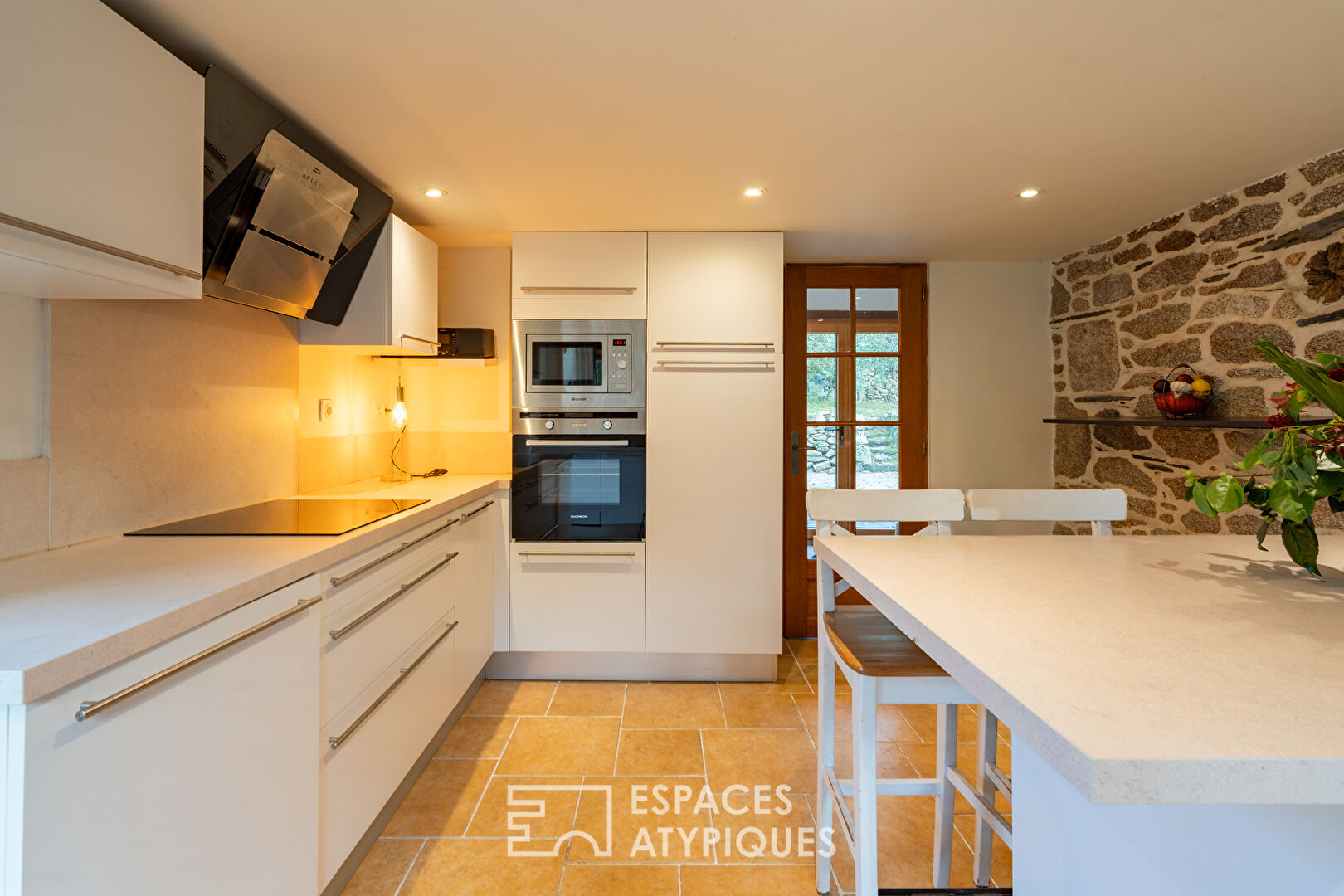 Refuge d’Authenticité : Ancienne Maison de Tisserand au Coeur des Monts d’Arrée