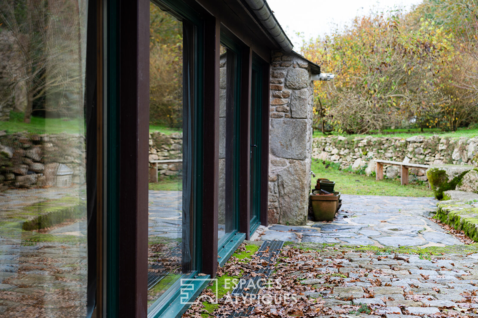 Refuge d’Authenticité : Ancienne Maison de Tisserand au Coeur des Monts d’Arrée