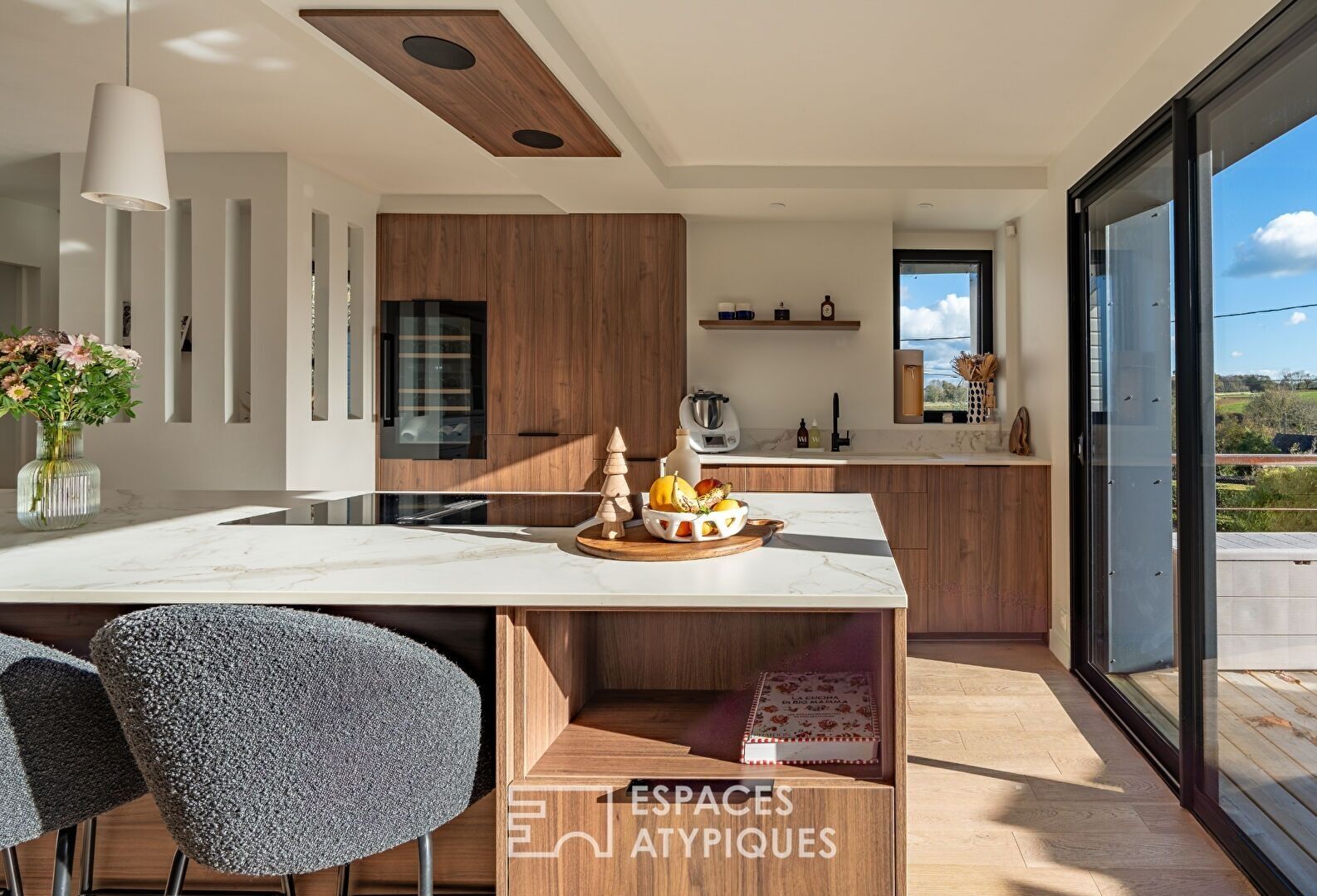 Maison lumineuse rénovée avec vue dégagée  sur la nature