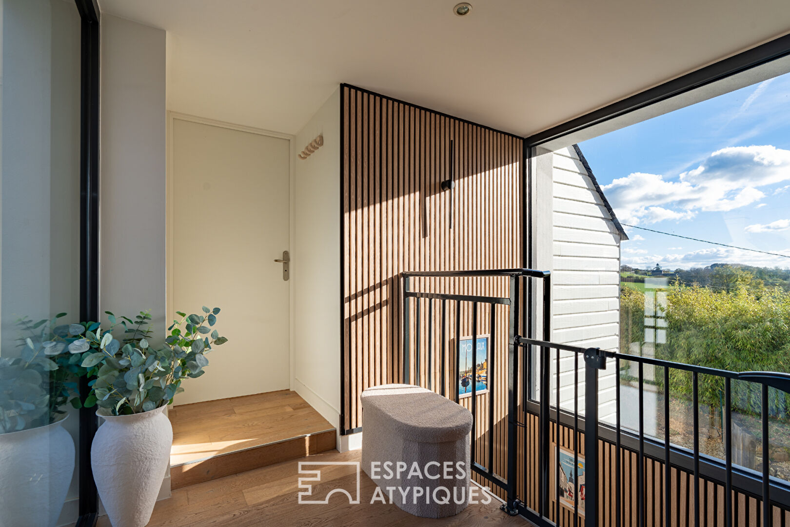 Maison lumineuse rénovée avec vue dégagée  sur la nature